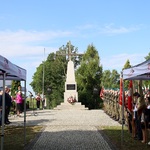 1b. Pomnik na cmentarzu ofiar obozu hitlerowskiego w Boguszach.jpg